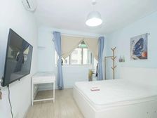 地铁口电梯房,边套全明,朝南一房,厨卫朝北,黄金楼层采光好