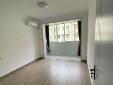 长风四村全新装修两房,钥匙在手,看房方便,看中价格好沟通