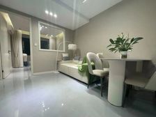 精装双南两房,精装30万全送,配套齐全,采光充足,业主诚售!