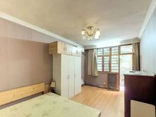 一楼送小院,双南一北,得房率高,一梯队,看房有钥匙