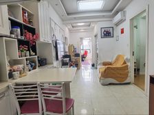 绿地东岸,电梯高层,视野开阔采光佳,通风舒适,1改2,价格低