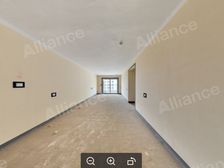 西工区 保利大都会 业主诚心出售 通阳台 户型方正 全天采光