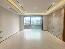 老业主跨区全权委托有钥匙,全新房,置换别墅急出,出价就给。