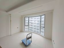 老静安新上 电梯高区 南北通三房 视野无遮挡 采光好 附车位