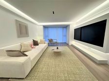 老静安,出门地铁口,精装大两房,出国诚售,产权车位