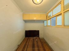 新出一房,中间楼层,随意装修