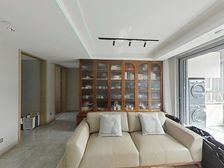 满五 高楼层视野好 双卫格局 次新小区 南北通透 临地铁