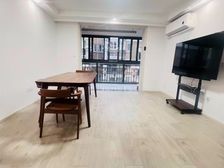 新上,静安区核心位置南北通大三房,豪华精装,带产权车位