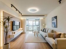 老静安送露台 精装两房 武宁路地铁口 送车位