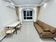 次新房小区环境好精装修拎包入住靠花园位置9楼 户型很方正