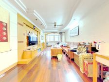 紧邻地铁,周边配套设施齐全,性价比121.17平海通公寓