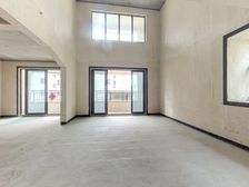 保利香颂四期 中叠边户毛坯公摊小,看房方便