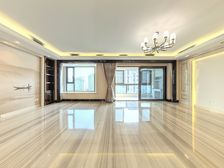 嘉誉湾少有245户型大平层,诚意出售,看房方便,带车位