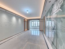 中信国安府高楼层198.66平米精装南北3室2厅2卫出售