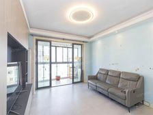 店长推荐!电梯高区,小区中座,三开间朝南,万科物业,配套成熟