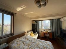 店长力推徐汇区内环,2梯4户,单价6.9万,两南一北边套全明