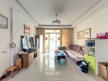 曹江公寓非常正气,楼层好、采光佳,让您居住非常舒适!