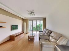 天山河畔花园 4室2厅 156.04平