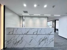 武昌站附近丨270平丨精装带家具丨5间办公室丨20人公区