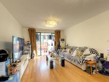 徐泾镇上 新虹桥明珠花园 中间楼层大三房 户型正气 看房方便