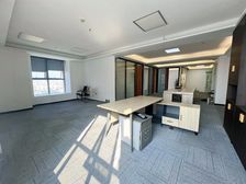 仅租35元每平方,东盟财富国际广场电梯口精装186平,地铁口