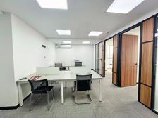 青秀区地铁口 财富广场 125平米 3隔间 拎包办公 随时看