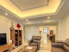 浦东外高桥繁锦路 新城碧翠165平南向三房 满五年精装高层