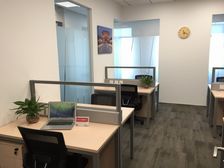 昆明南屏街招银大厦单人工位,价格美丽,包物业水电,拎包入住