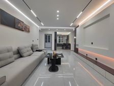 万达 市政府凯旋城西区精装三居室南北通透有证可贷款落户