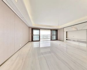 中国铁建西派澜岸 5室2厅 225.29平