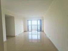 近外环出口,空房出售,看房有钥匙,次新小区,住家安静看高尔夫