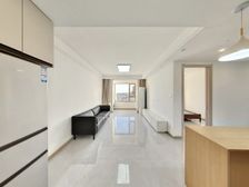 中海左岸澜庭 大三室 精装修 私产满5年 诚意出售价位可议