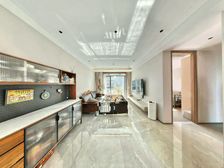 天空之镜 3室1厅 110.97平