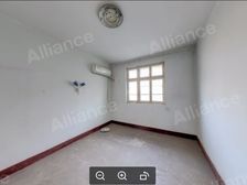 西工区王城公园旁 医药公司家属院4楼 两室 仅需22万