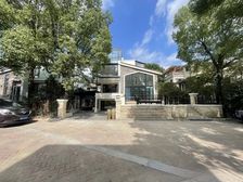 独栋近地铁站.近菜场圣地维拉2023年精装未住过