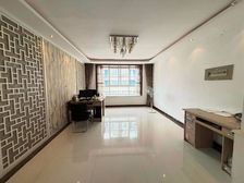 万达泰华附属近 多层三楼 一梯一户 有钥匙 双阳台三室朝阳