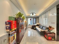 中海城市广场钻石湾 83平2居 东南向精装修 自住保养好可议