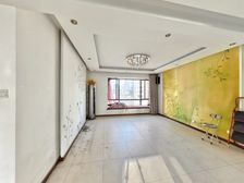 新天地家园 4室 小型跑道,人工湖 改善好选择交通便利 急售