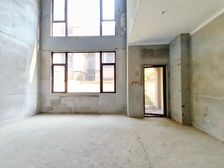 蔚蓝郡(别墅) 边位 华为人才房旁 高速出口旁 地下车位