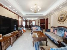 全屋地暖 实木家具 高楼层 朝中庭 南北通透