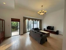 林茵湖畔园东区(别墅) 交通便利 环境优美 临地铁 近医院