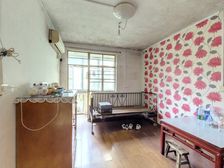 龙江路130弄小区 44.33平2居 南向简装修 随时签约