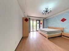 171平大四房,得房率非常高,有产权车位,横向餐厅,南北通透