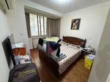 徐家汇中心!版式南北通!一梯三户小区户型Z好!送固定租赁车位