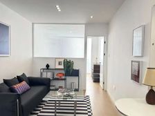 此房本月前业主必卖 出价就谈!全屋定制装修 中间楼层 有钥匙