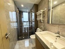 24年次新商品房(中心位置,双阳台)高区三房两卫,带产权车位