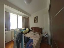 新上笋盘,版式南北通,可改两南一北三房,紧邻徐家汇,价格可谈