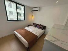 嘉善路地铁口!得房率百分之90% !中间楼层!豪华装修,可谈