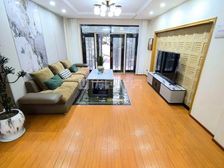 小河转盘电梯小高层抬高一楼带前后花园