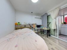 后排房,无噪音,业主诚意出售,全明通,出行便利。